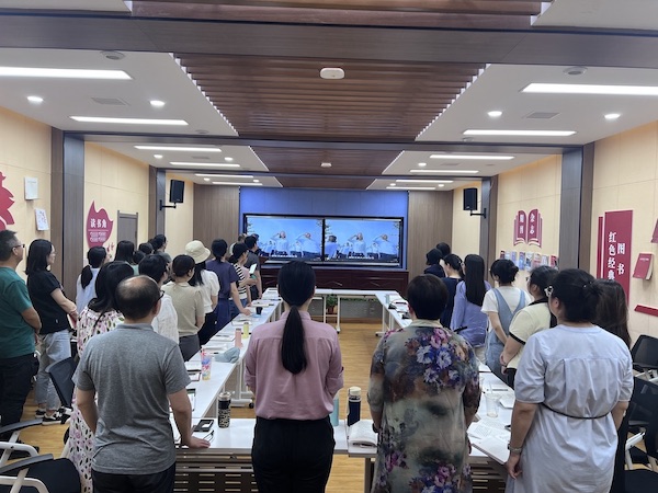 五支部学习照片3.jpeg